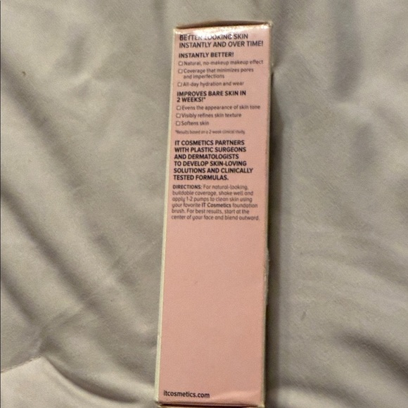IT Cosmetics Your Skin But Better Foundation - Waterlight medium coverage Natura - Picture 4 of 8